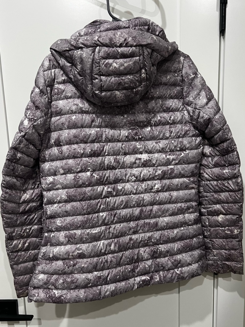 lululemon athletica Quilted Packable Puffer Jacket - Dusty Purple Print - Picture 4 of 4